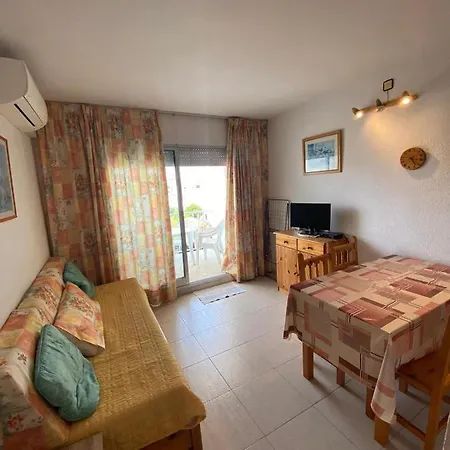 Gloria Crespo Pattaya 33 Apartment Empuriabrava