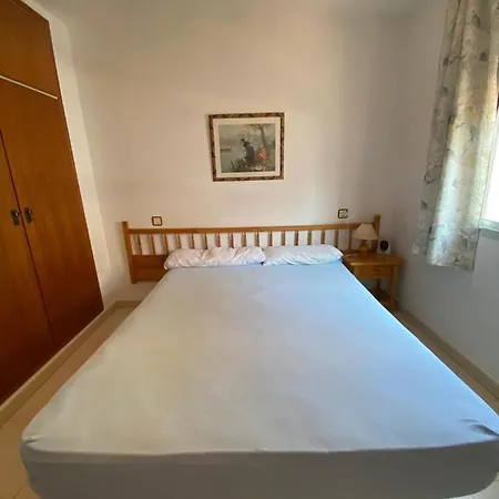 Gloria Crespo Pattaya 33 Apartment